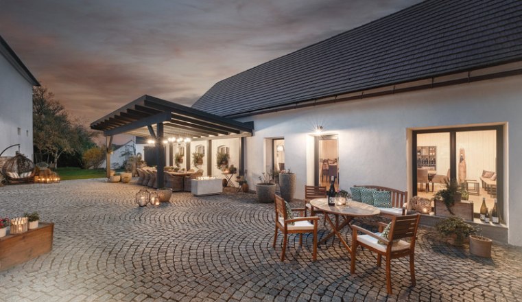 Wunderbares Ambiente im Winzerhof der Familie Sutter, &copy; Martin Mathes