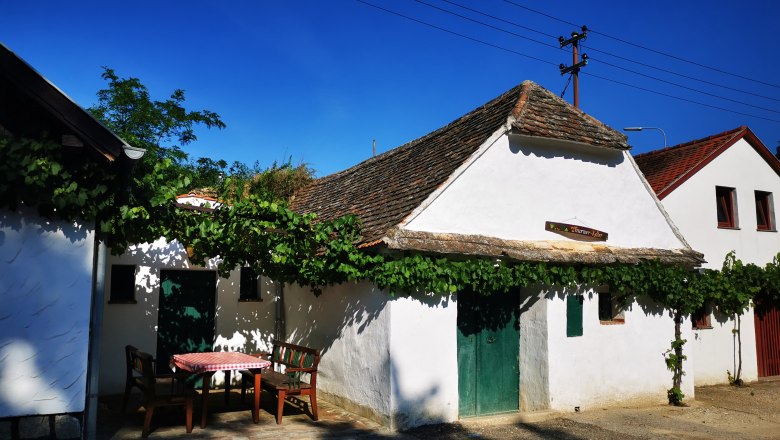 Kellergasse in Hadres, © Weinstraße Weinviertel