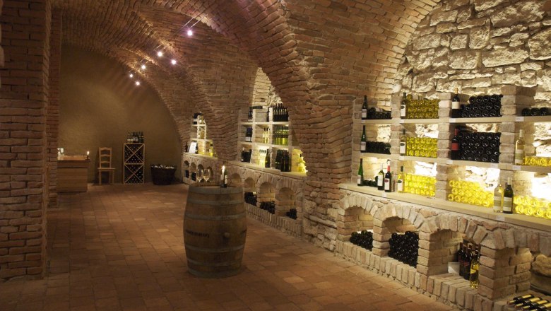 Schlossvinothek, © )Schlosshotel Mailberg