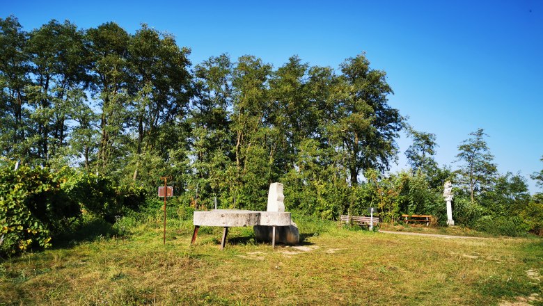 Ruhepol Urlaubskreuz, © Weinstraße Weinviertel
