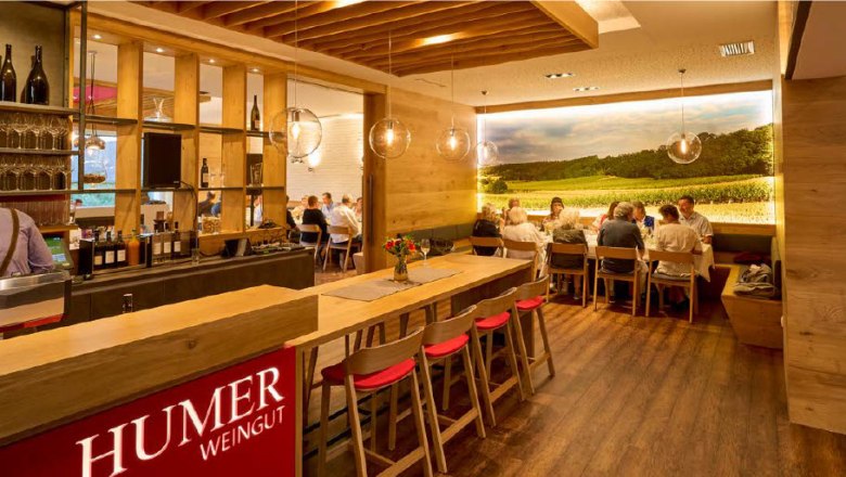 Heuriger & Weingut Humer, © Peter Ableidinger