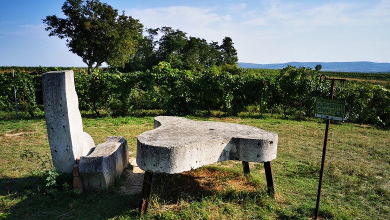 Ausruhen und die Landschaft genießen, © Weinstraße Weinviertel
