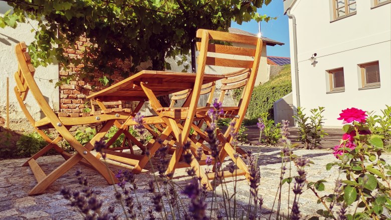 Radlerrast beim Weingut Hindler, &copy; Weingut Hindler