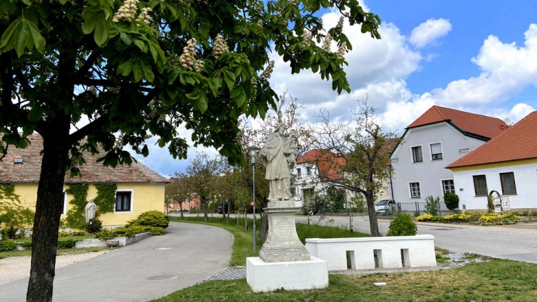 Nepomuk-Statue in Obermarkersdorf, © Weinstraße Weinviertel